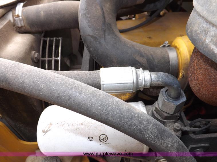 image for item I7694 2005 John Deere 317 skid steer