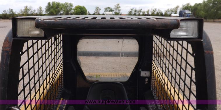 image for item I7694 2005 John Deere 317 skid steer