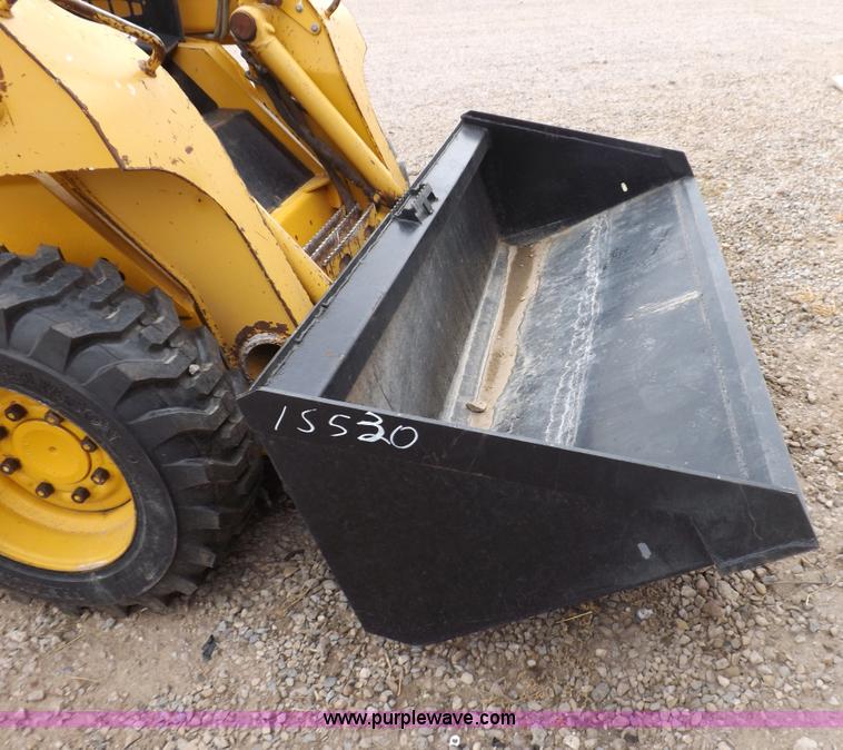 image for item I7694 2005 John Deere 317 skid steer