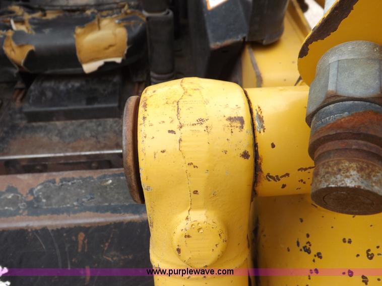 image for item I7694 2005 John Deere 317 skid steer