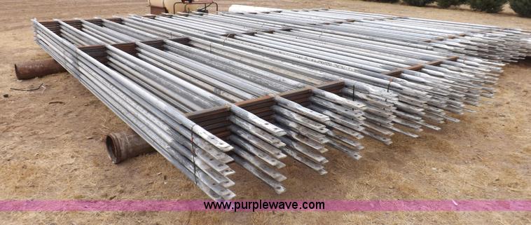 image for item I7696 (24) livestock panels