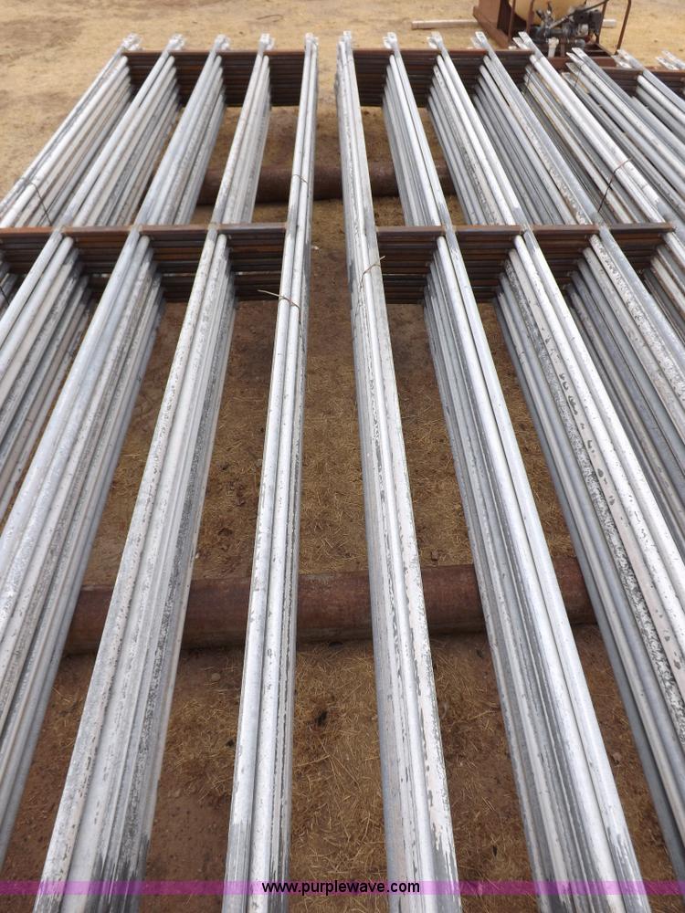 image for item I7696 (24) livestock panels