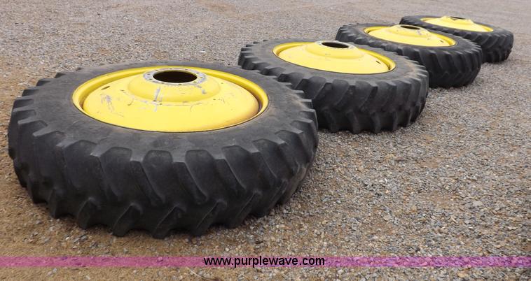 image for item I7707 (4) tractor tires
