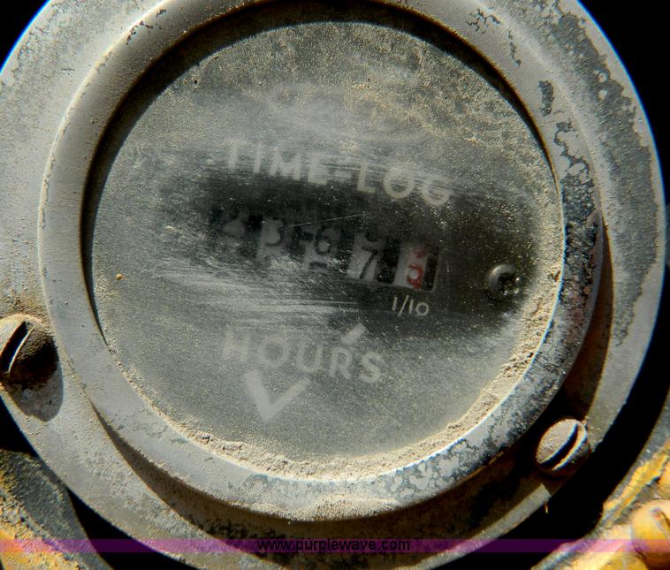 image for item AD9220 John Deere 760A paddle scraper