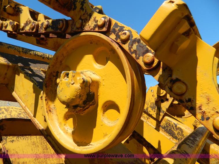 image for item AD9220 John Deere 760A paddle scraper