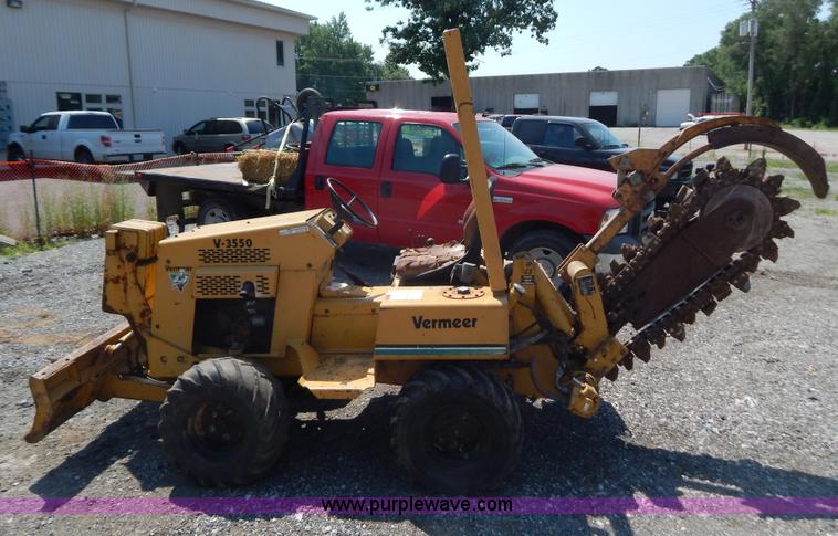 image for item AE9765 1995 Vermeer V3550 trencher