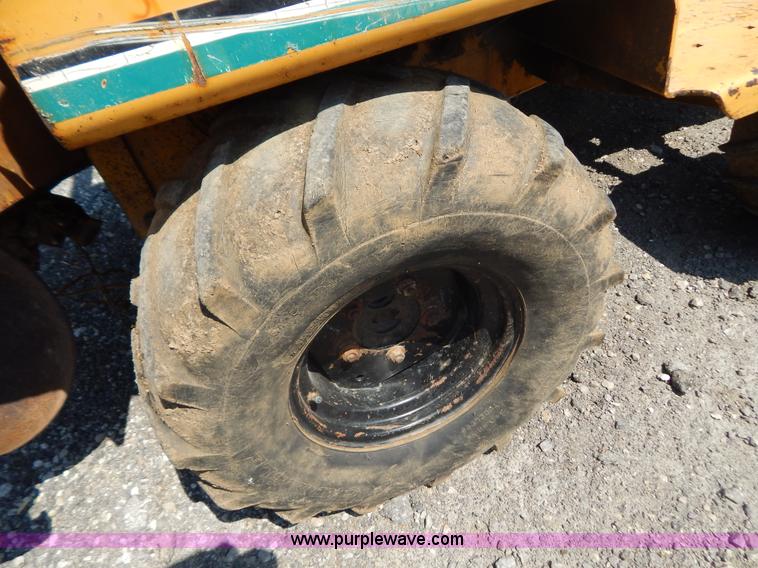 image for item AE9765 1995 Vermeer V3550 trencher