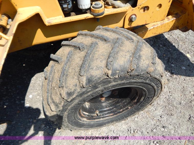 image for item AE9765 1995 Vermeer V3550 trencher