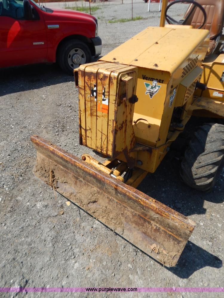image for item AE9765 1995 Vermeer V3550 trencher