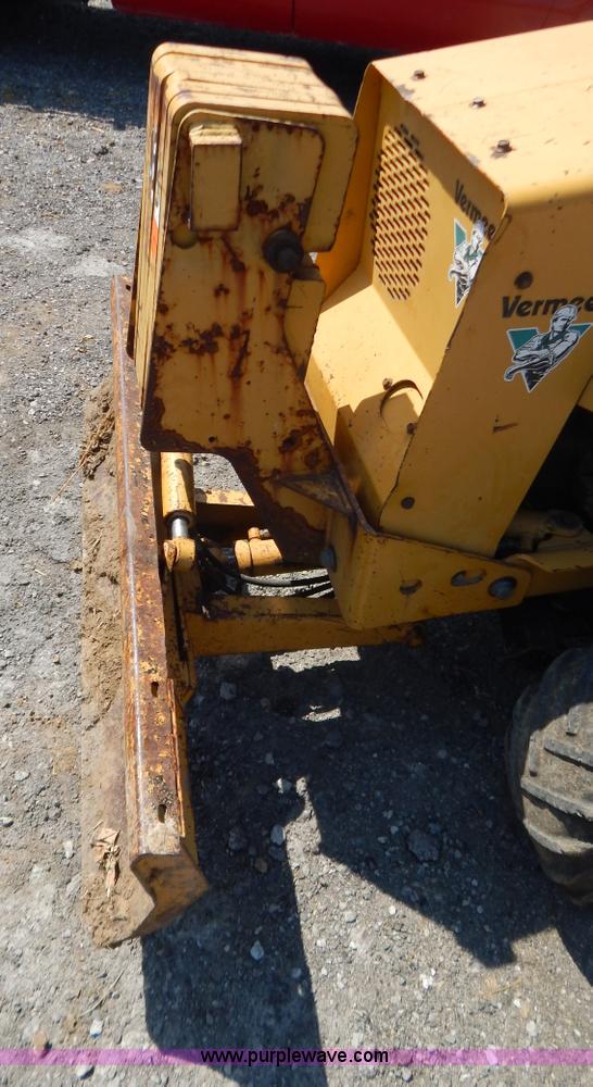 image for item AE9765 1995 Vermeer V3550 trencher