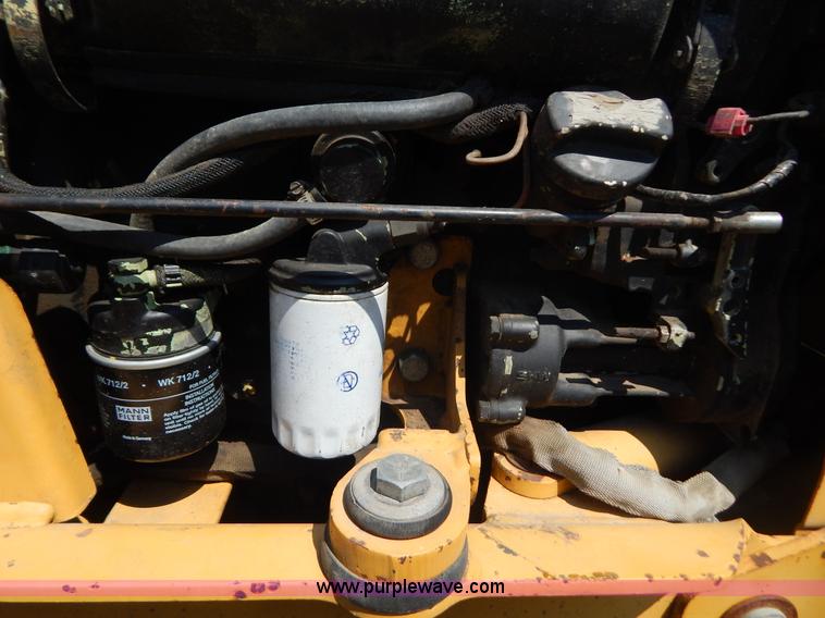 image for item AE9765 1995 Vermeer V3550 trencher