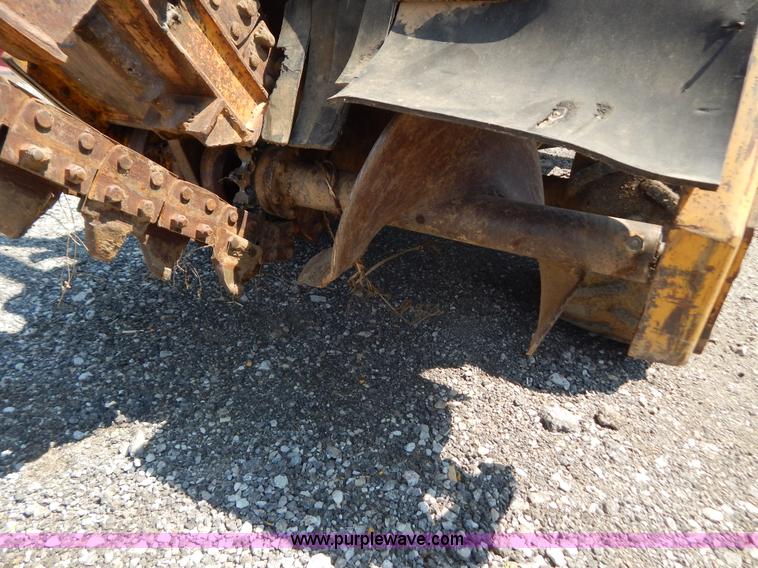 image for item AE9765 1995 Vermeer V3550 trencher