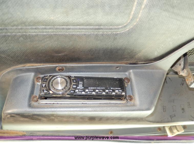 image for item D8169 1986 Mack RS686LS barrel dump truck