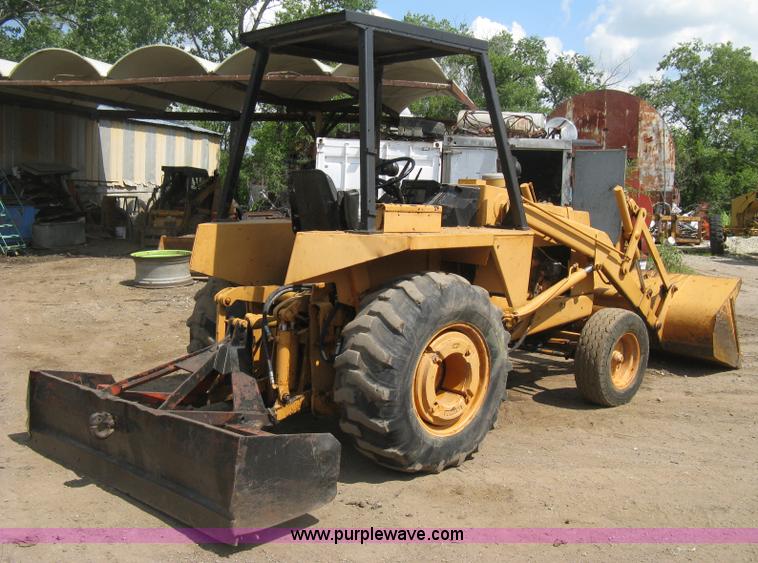 image for item D8463 1979 Case 580C landscape loader