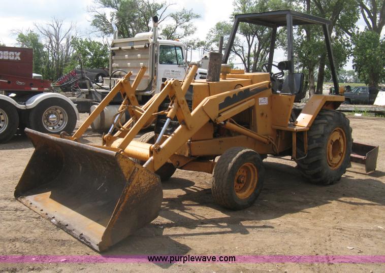 image for item D8463 1979 Case 580C landscape loader