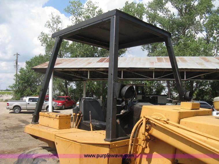 image for item D8463 1979 Case 580C landscape loader
