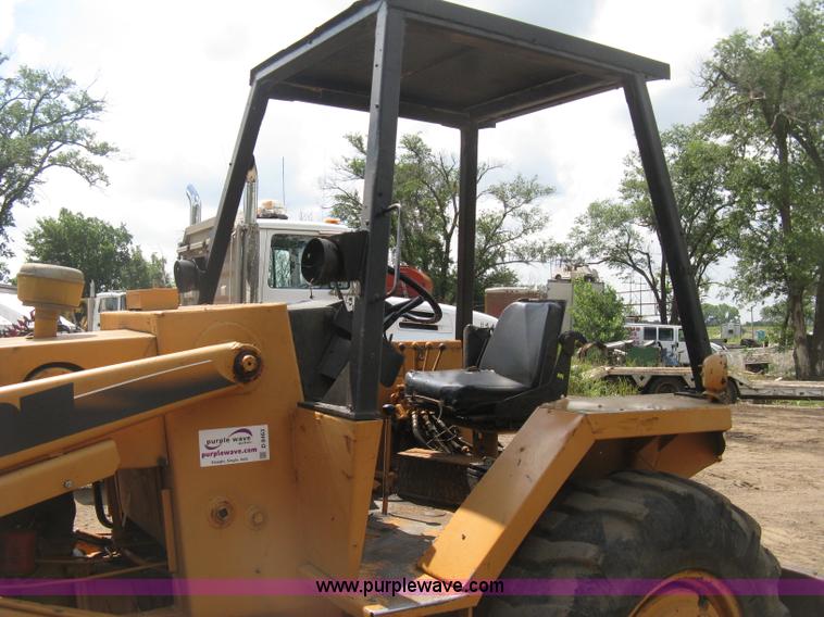 image for item D8463 1979 Case 580C landscape loader