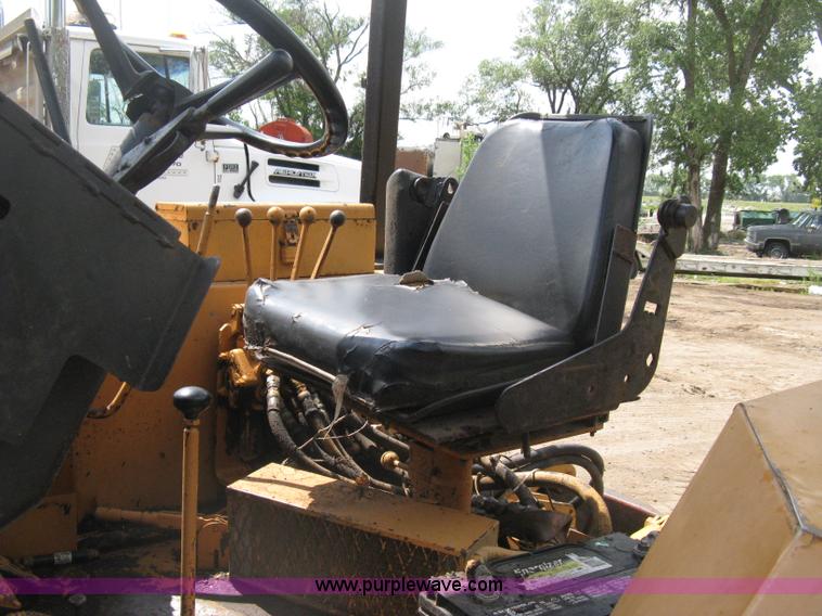 image for item D8463 1979 Case 580C landscape loader