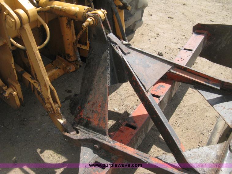 image for item D8463 1979 Case 580C landscape loader