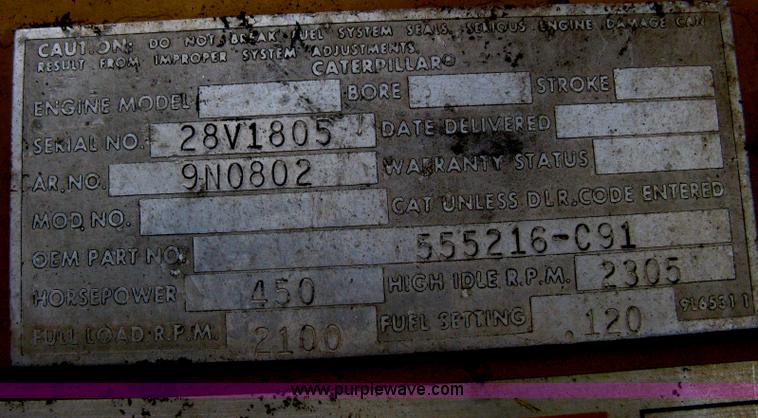 image for item D8464 1982 Freightliner FLC120 semi truck