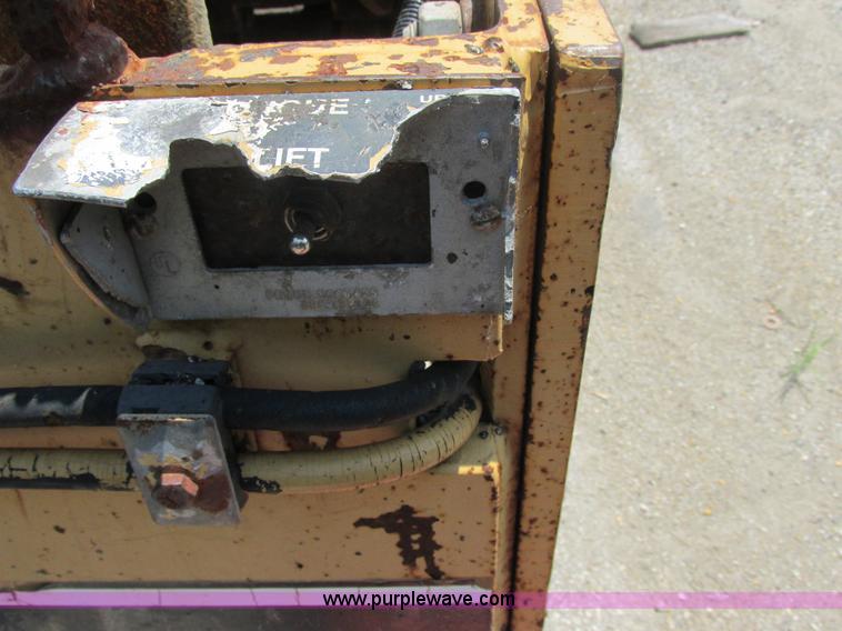 image for item E7284 Ferguson 46A roller