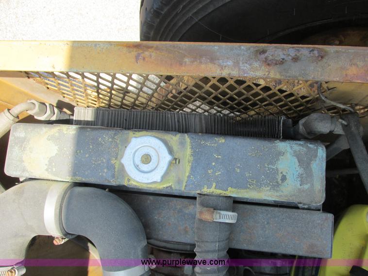 image for item E7284 Ferguson 46A roller