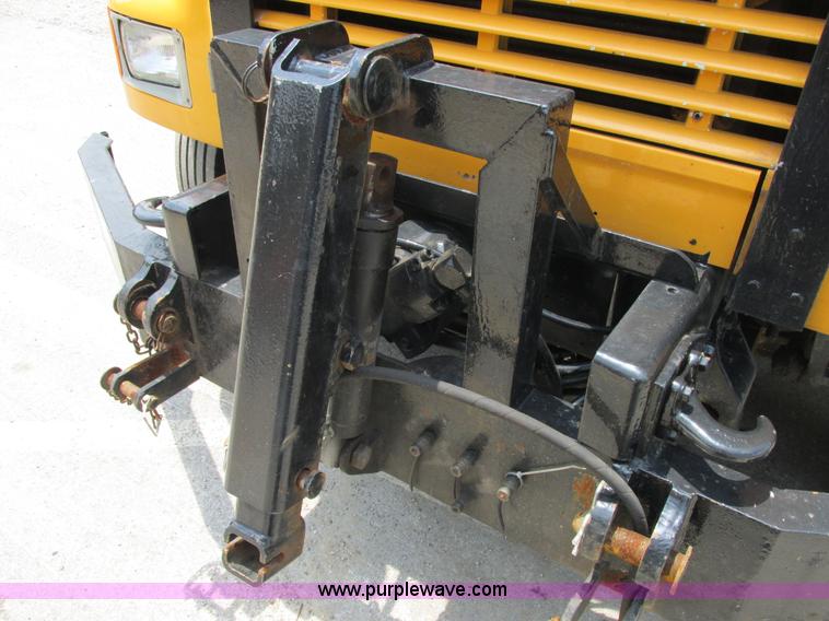 image for item E7285 1996 International 4900 dump truck