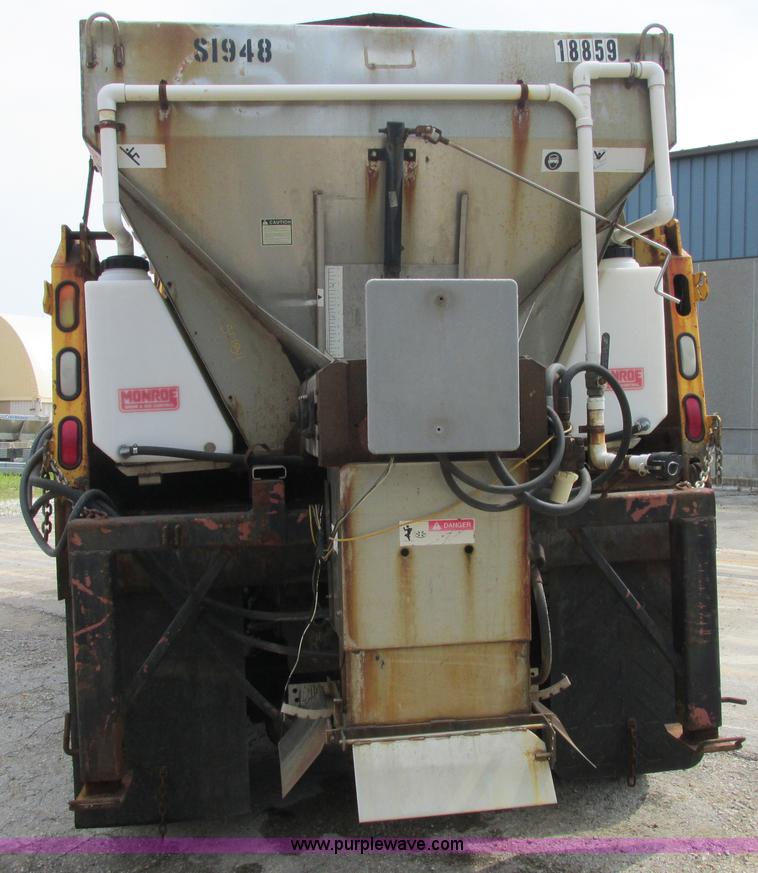 image for item E7287 1999 International 4900 dump truck