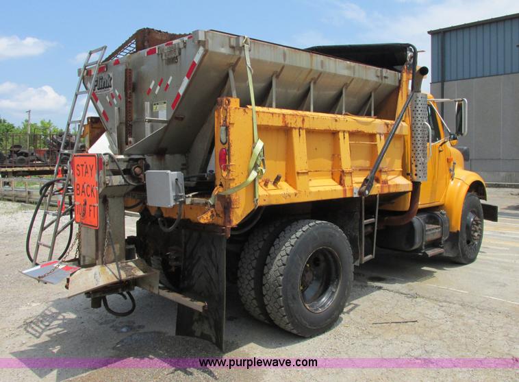 image for item E7288 1997 International 4900 dump truck