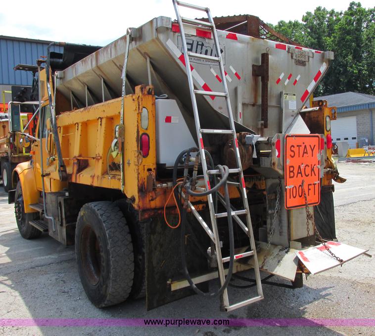 image for item E7288 1997 International 4900 dump truck