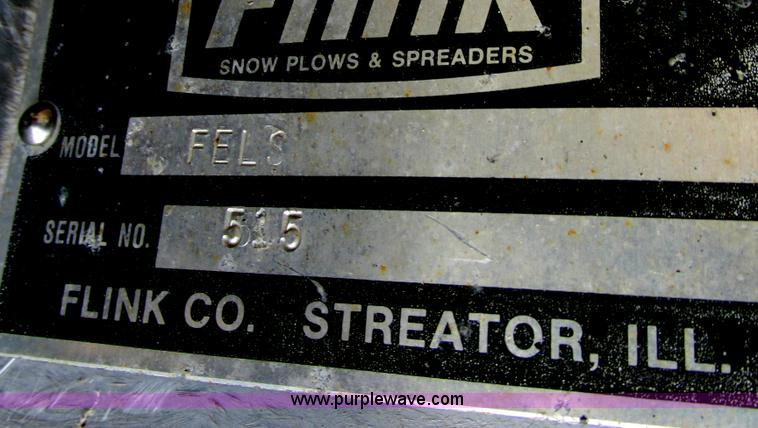 image for item E7288 1997 International 4900 dump truck