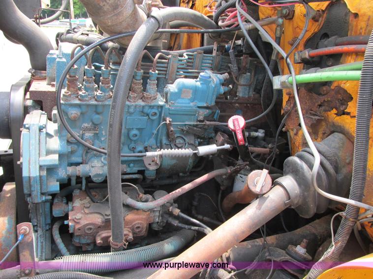 image for item E7288 1997 International 4900 dump truck