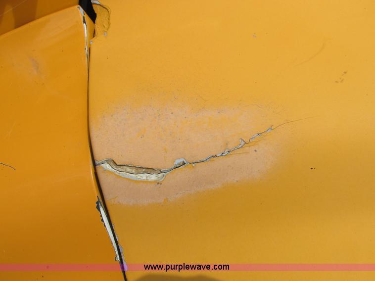 image for item E7288 1997 International 4900 dump truck