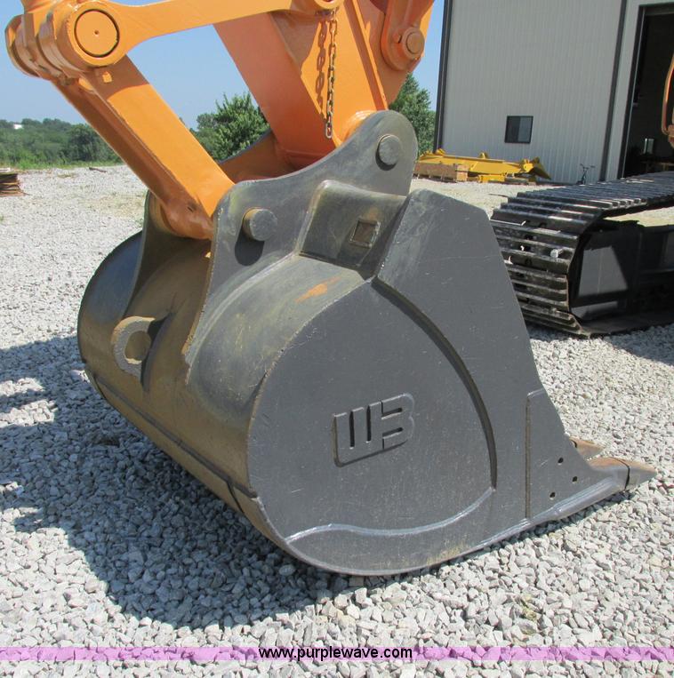 image for item F5163 2004 Case CX330 excavator