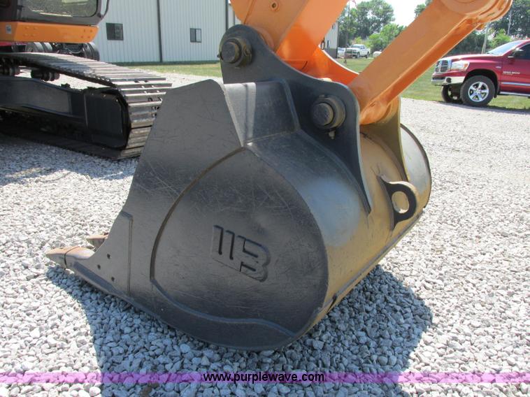 image for item F5163 2004 Case CX330 excavator