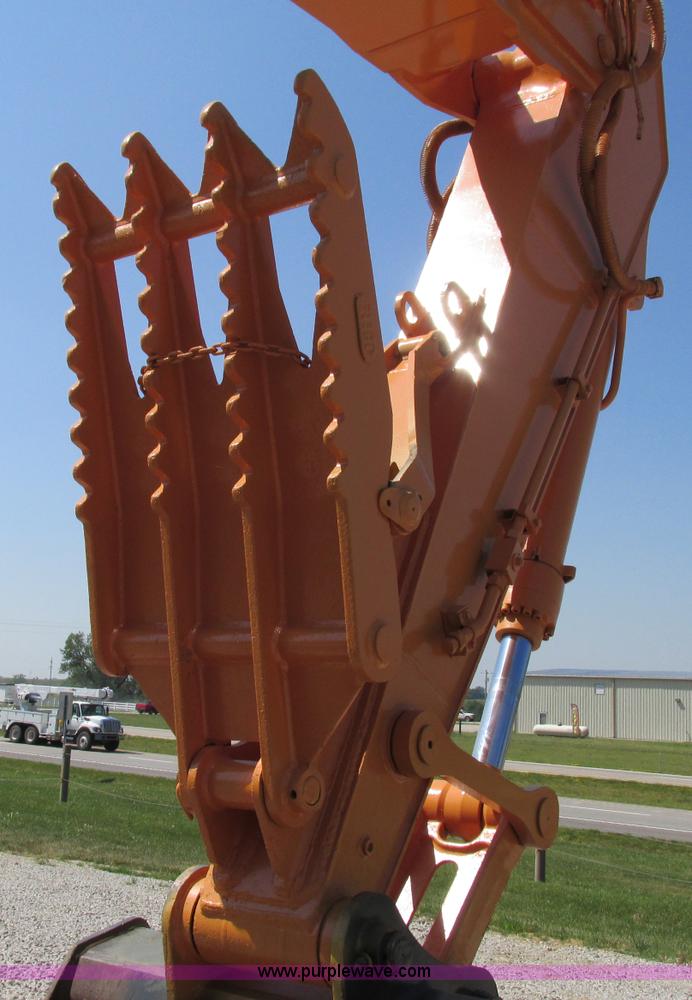 image for item F5163 2004 Case CX330 excavator