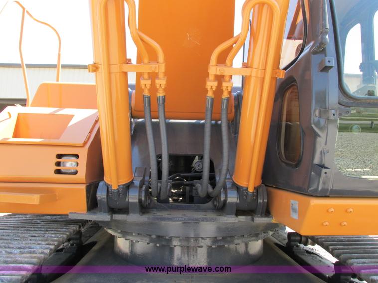 image for item F5163 2004 Case CX330 excavator