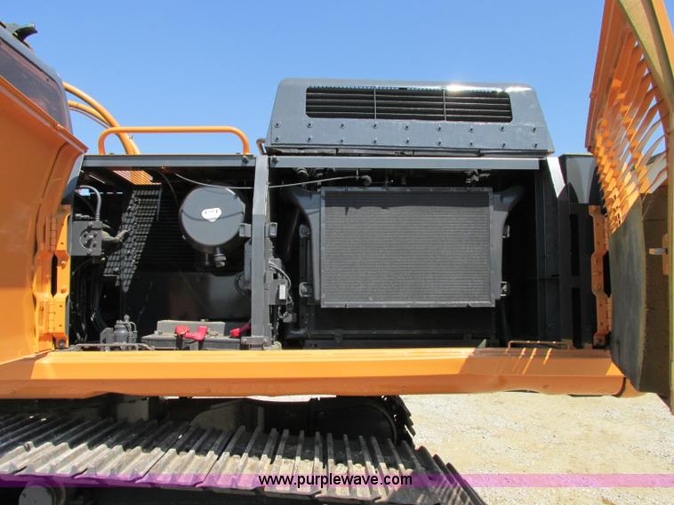 image for item F5163 2004 Case CX330 excavator