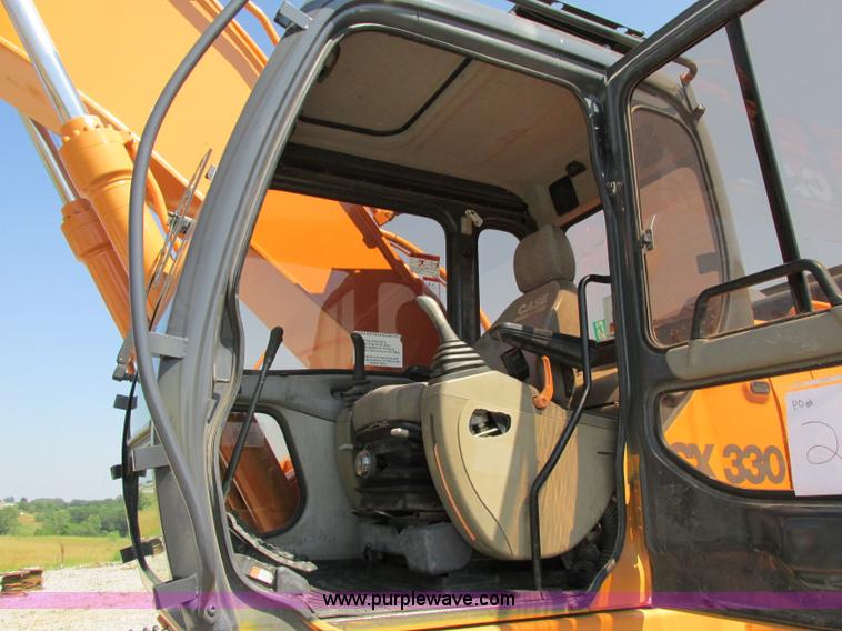 image for item F5163 2004 Case CX330 excavator