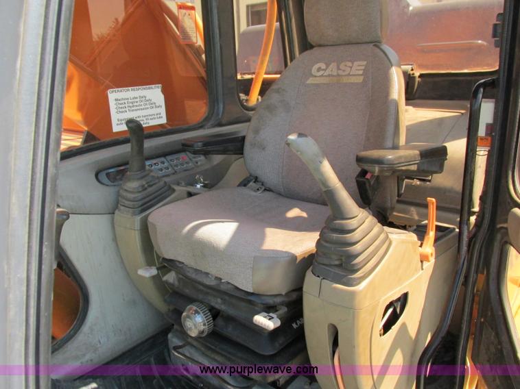 image for item F5163 2004 Case CX330 excavator