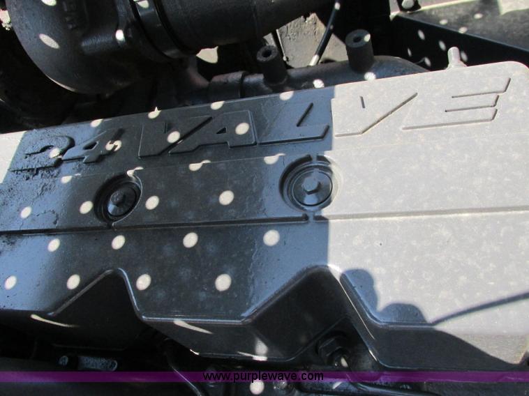 image for item F5163 2004 Case CX330 excavator