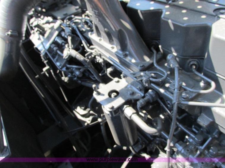 image for item F5163 2004 Case CX330 excavator