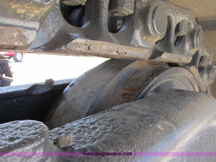 image for item F5163 2004 Case CX330 excavator