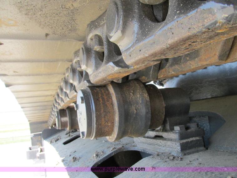 image for item F5163 2004 Case CX330 excavator