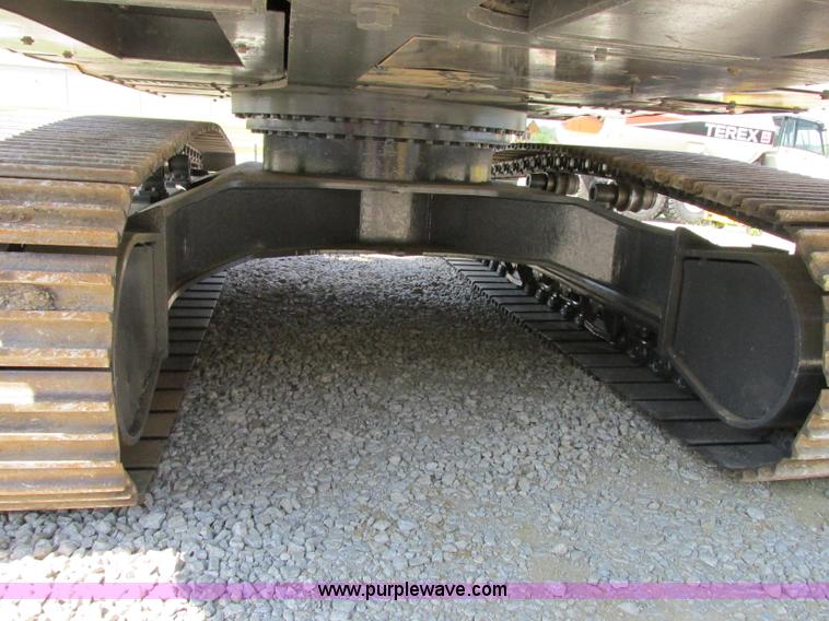 image for item F5163 2004 Case CX330 excavator