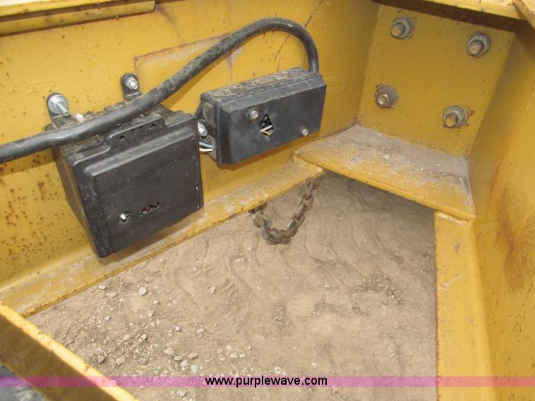 image for item F7028 2003 PJ 28'L deck over tandem axle tag trailer