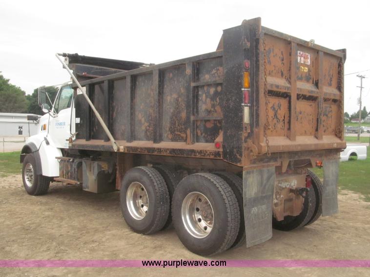 image for item F7029 1999 Sterling L9511 tandem axle dump truck