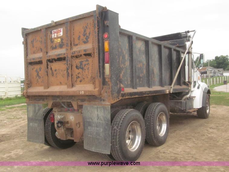 image for item F7029 1999 Sterling L9511 tandem axle dump truck