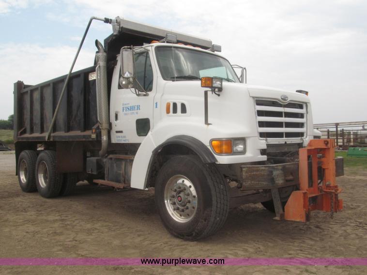 image for item F7029 1999 Sterling L9511 tandem axle dump truck