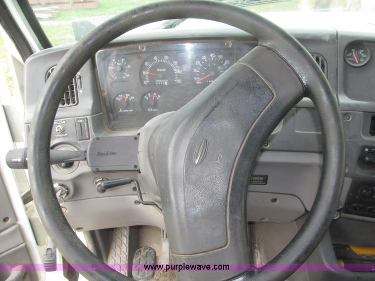 image for item F7029 1999 Sterling L9511 tandem axle dump truck